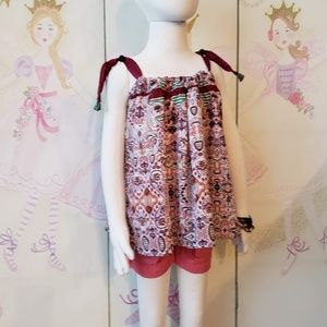 Charming Set with Embroidery Neckline and Shorts